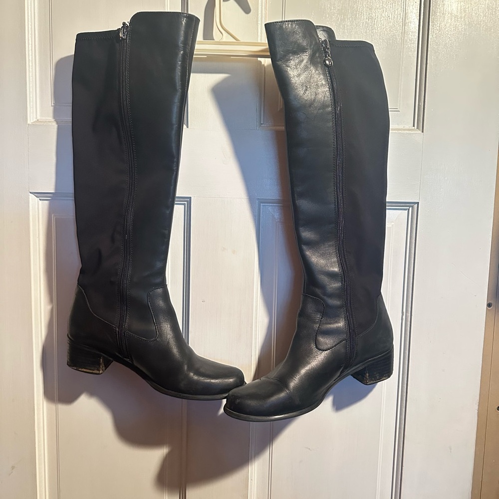 Tahari Black Leather Boots with Low Heel and Wide Calf Stretch